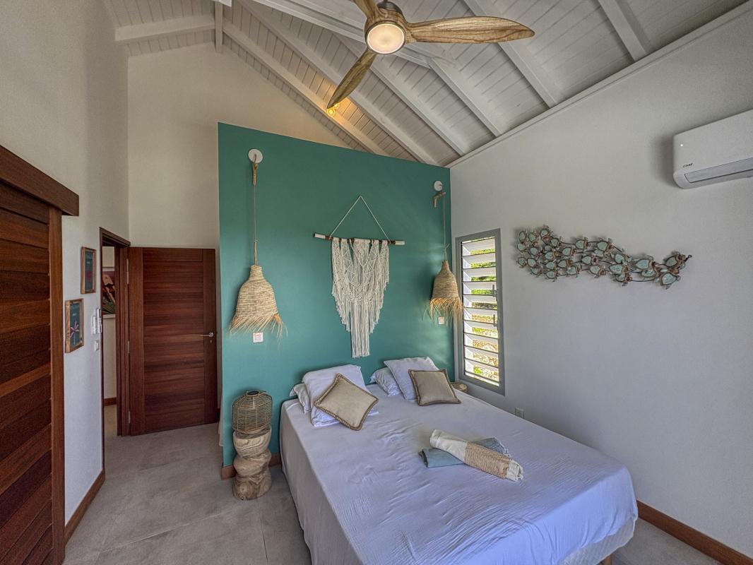45.Location villa piscine Saint François Guadeloupe_Chambre 4 vue mer